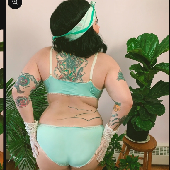 Inspiration Vintage Creme de Menthe Bralette (Sz L) - Picture 7 of 8